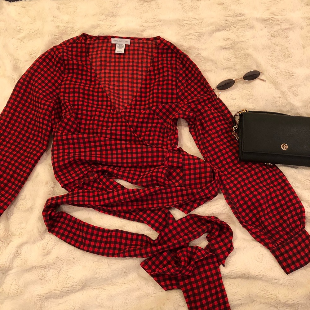 UO Plaid Crop Tie Top